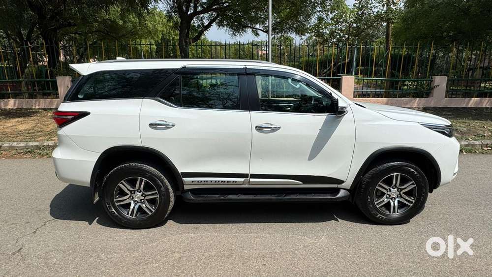 Toyota Fortuner [2021-ongoing] 2.8 2wd Diesel Mt, 2023, Diesel