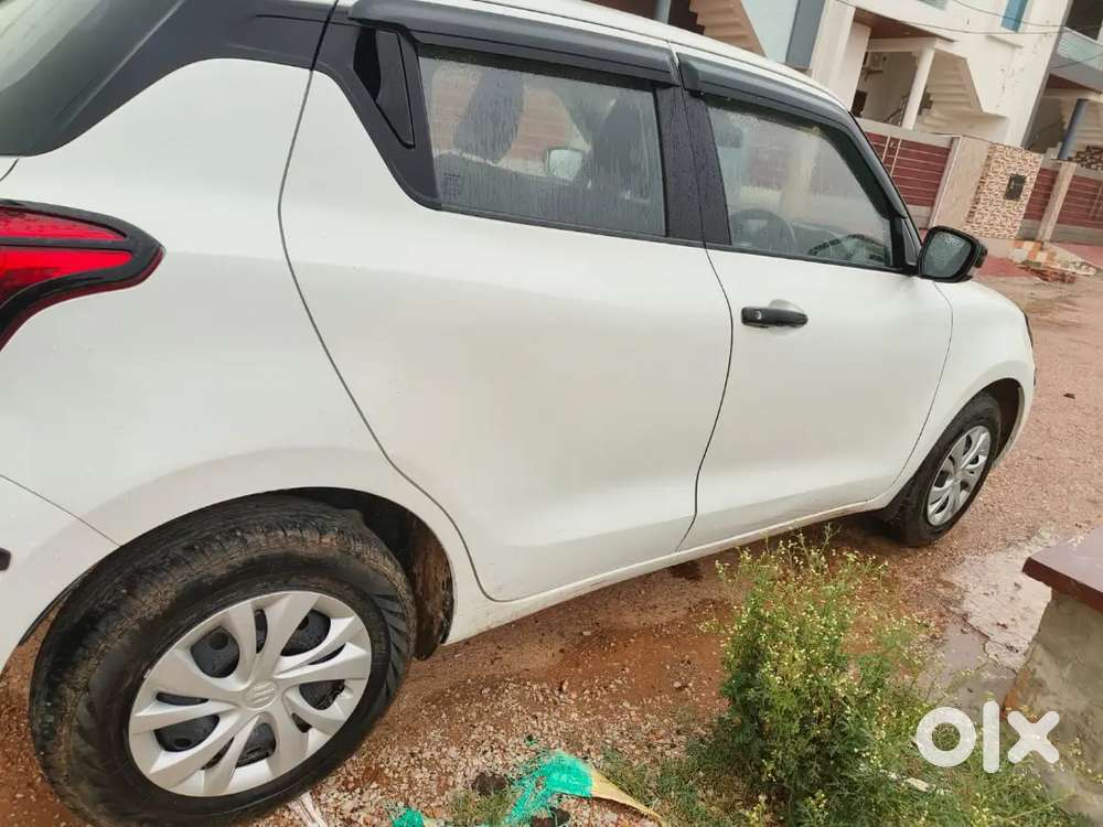 Swift Vxi Petrol 2022 April Month Registration. 1st Owner Single Hand