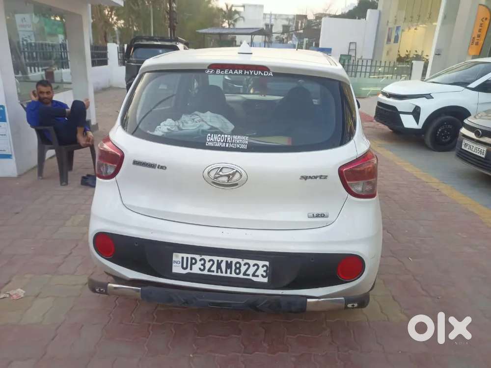 Meri Dusri Gadi 29 Ko Aa Rhi H Isiliye Bechna H