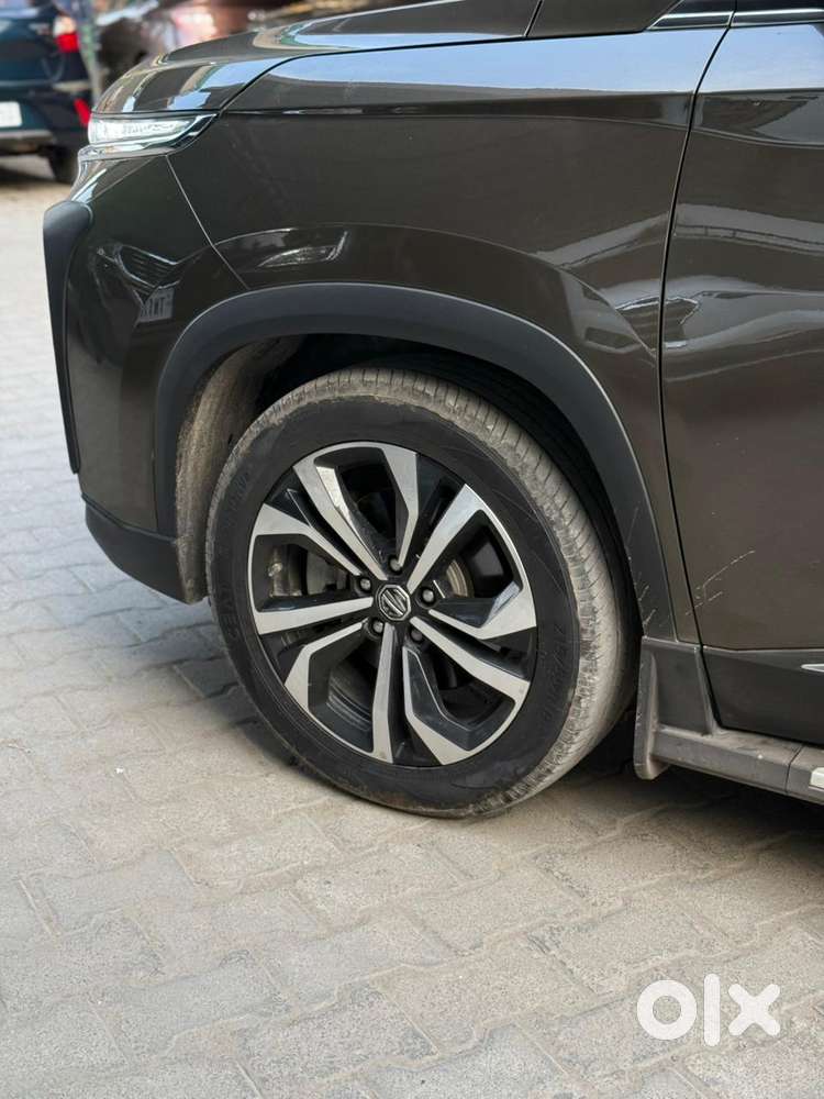Mg Hector Plus Savvy Pro 1.5 Turbo Petrol Cvt 7 Str, 2024, Petrol