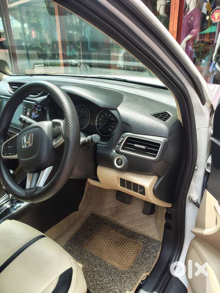 Honda Amaze 2nd Gen Vx, 2023, Petrol