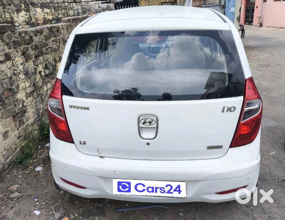 Hyundai I10 Magna  2011  Petrol + Cng  1st Owner  Excellent Condit