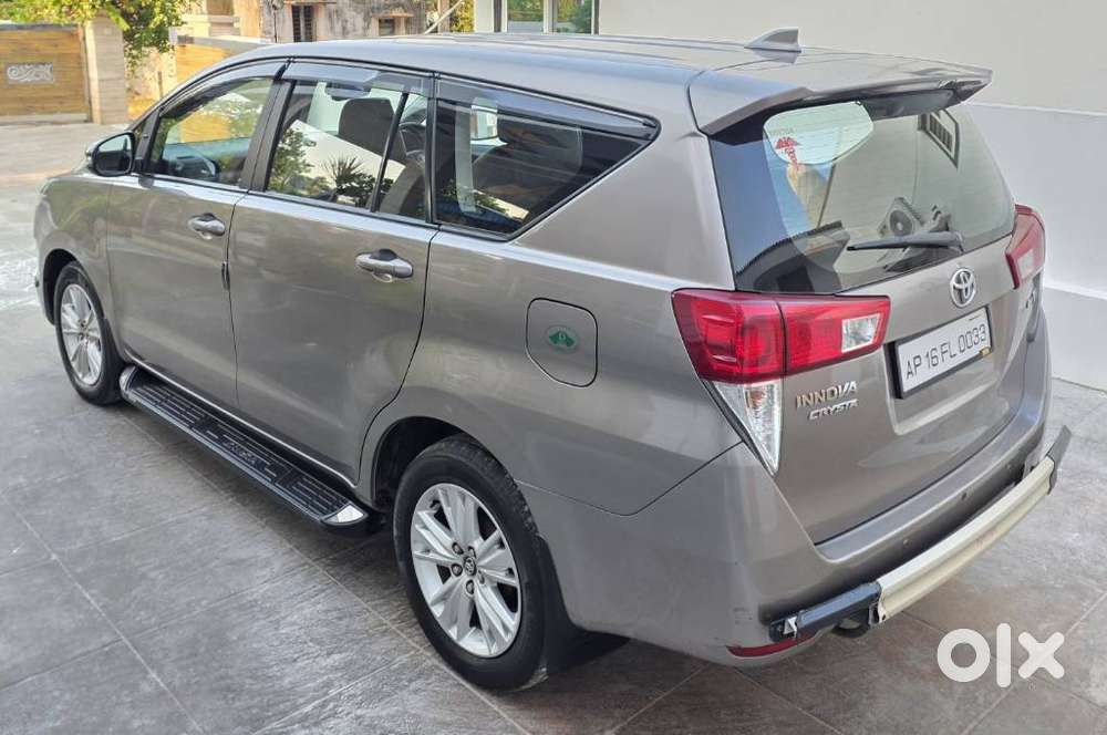 Toyota Innova Crysta 2.4 G Mt 8s, 2018, Diesel