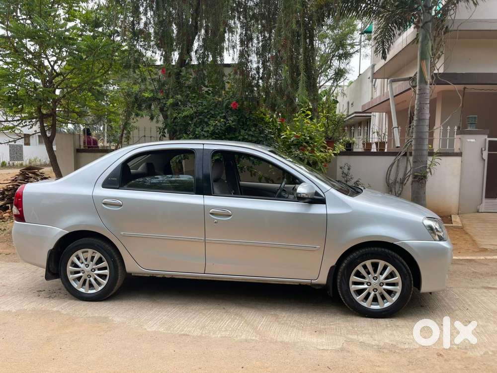Toyota Etios 2013-2014 V, 2013, Petrol
