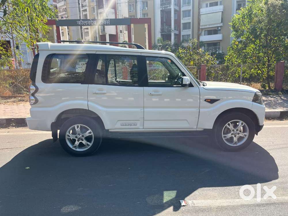 Mahindra Scorpio S10, 2015, Diesel