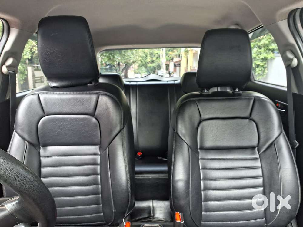 Maruti Suzuki Swift Vxi Optional, 2022, Petrol