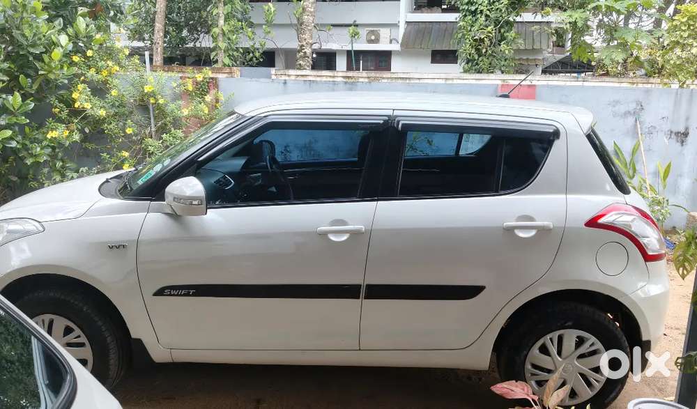 Maruti Suzuki Swift 2015 2014-2018 1.2 Vxi