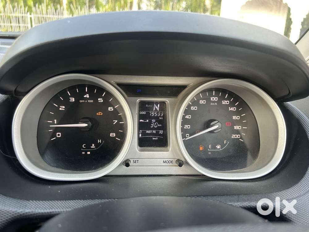 Tata Tiago Xza, 2017, Petrol