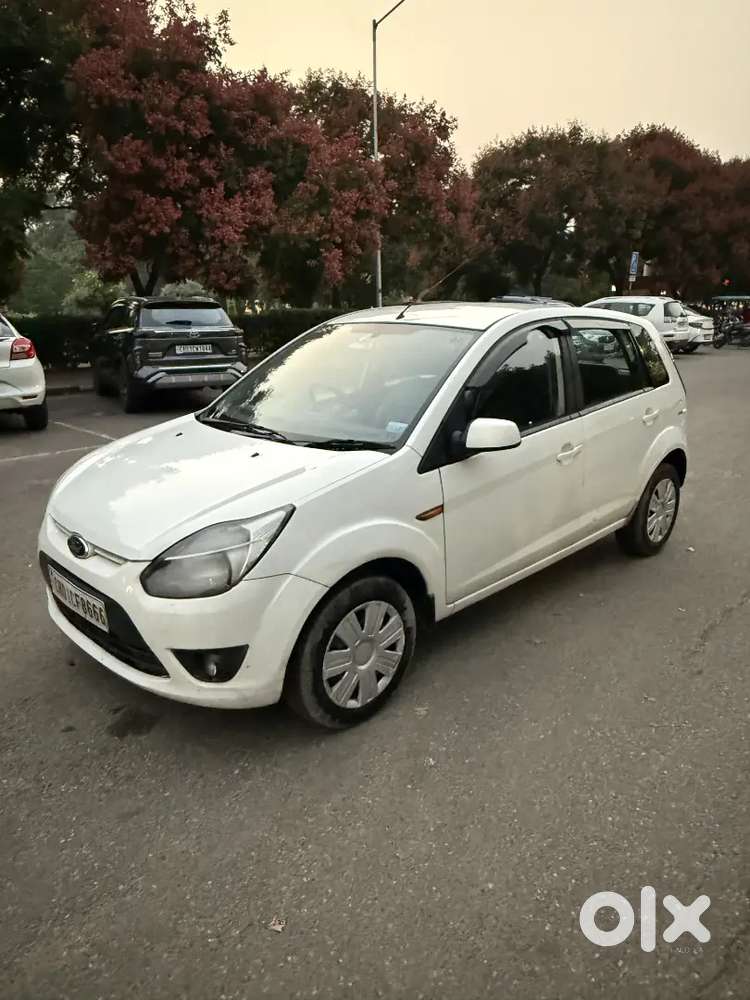 Ford Figo 1.2 Petrol 2012