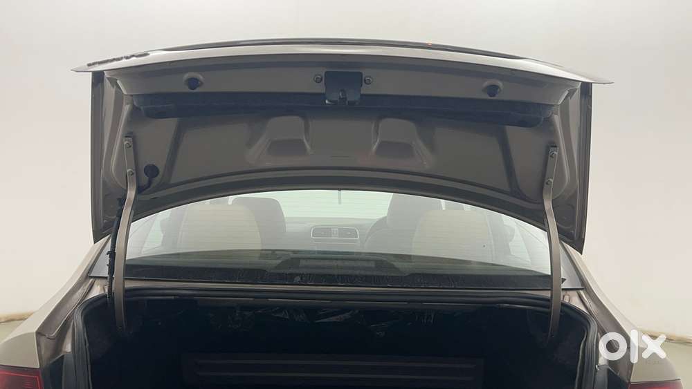 Volkswagen Vento 1.6 Highline, 2018, Petrol