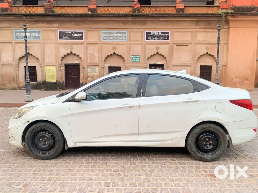 Hyundai Verna Petrol 2012