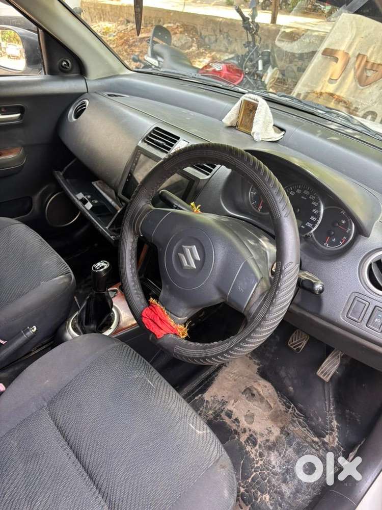 Maruti Suzuki Swift 2011 Diesel 125500 Km Driven