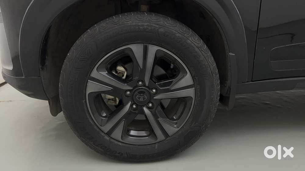 Tata Nexon Fearless 1.2 Revotron Petrol 7dca  Dt, 2024, Petrol