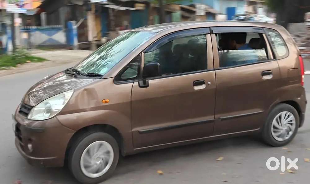 Maruti Suzuki Zen Estilo 2011