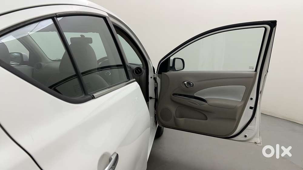 Nissan Sunny Xv, 2014, Petrol