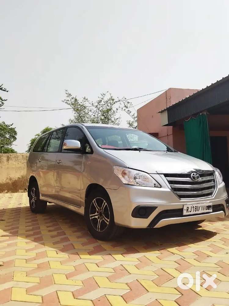 Toyota Innova 2008 Diesel Well Maintained 7 Sitar