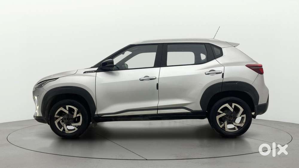 Nissan Magnite 1.0 Xv Turbo Cvt, 2022, Petrol