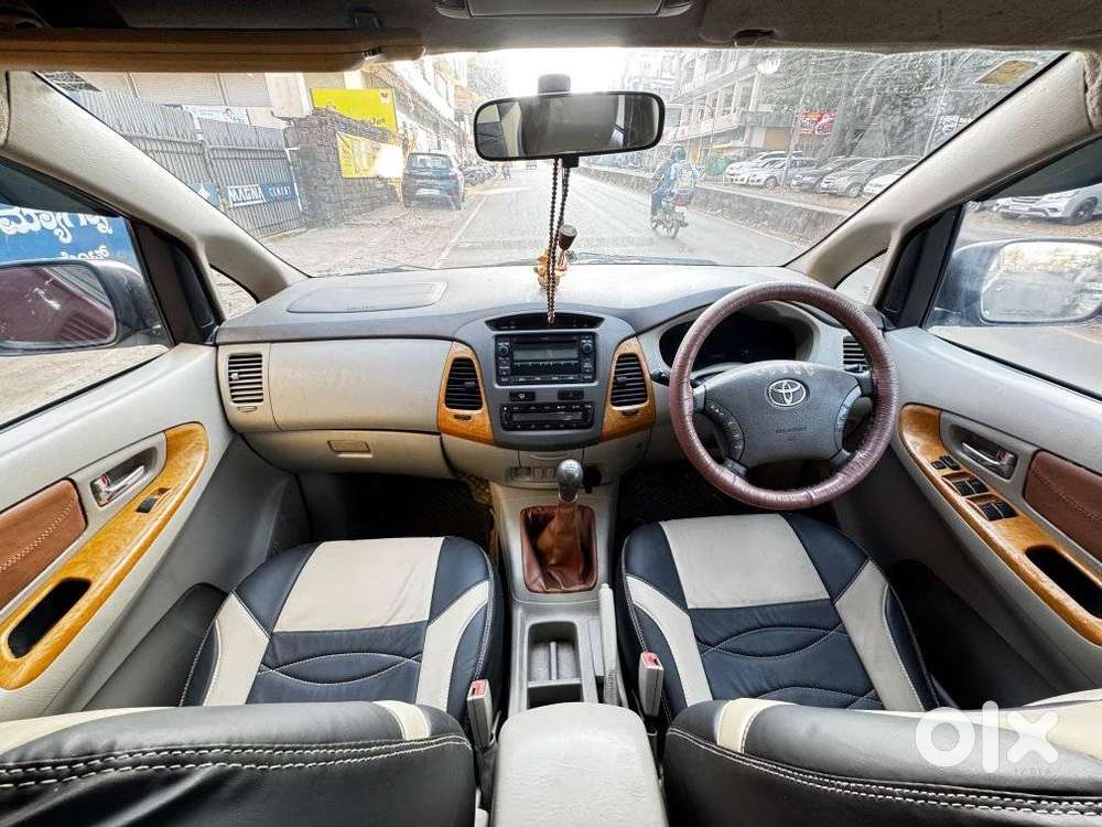 Toyota Innova 2.5 V 7 Str, 2010, Diesel