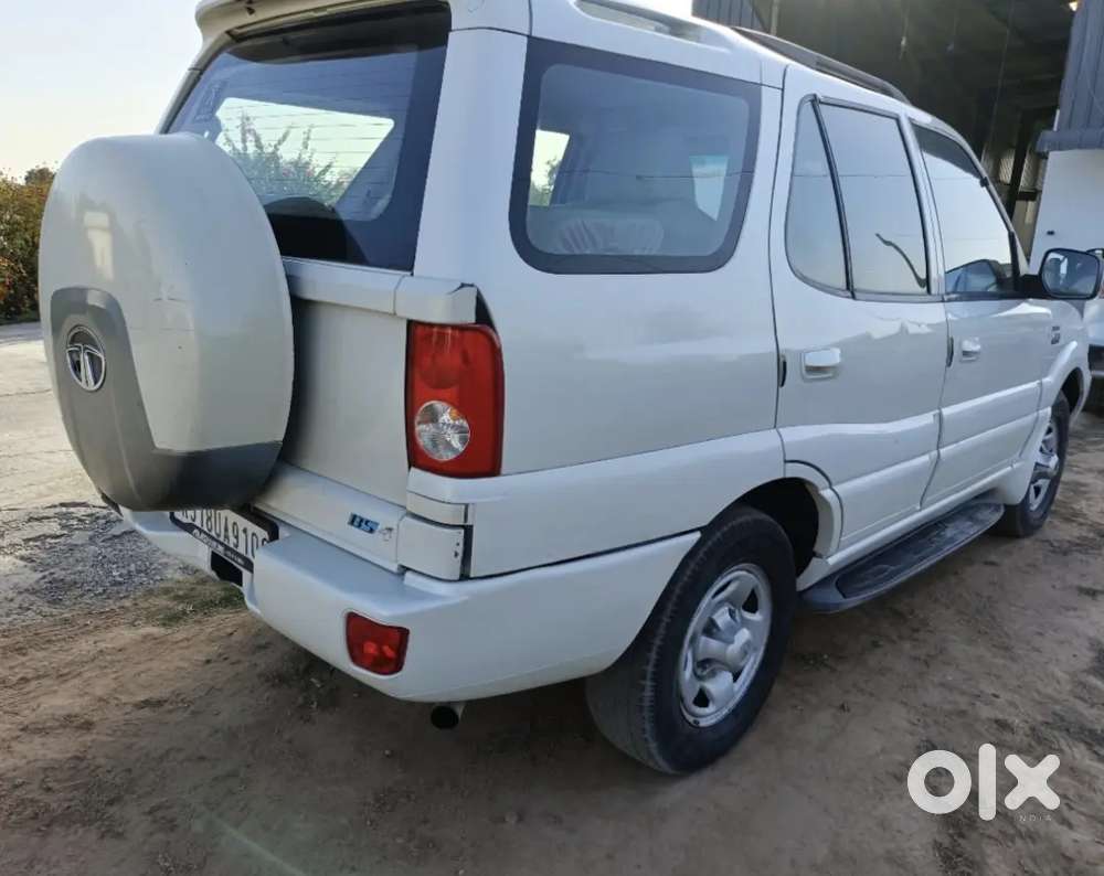 Tata Safari Dicor 2012
