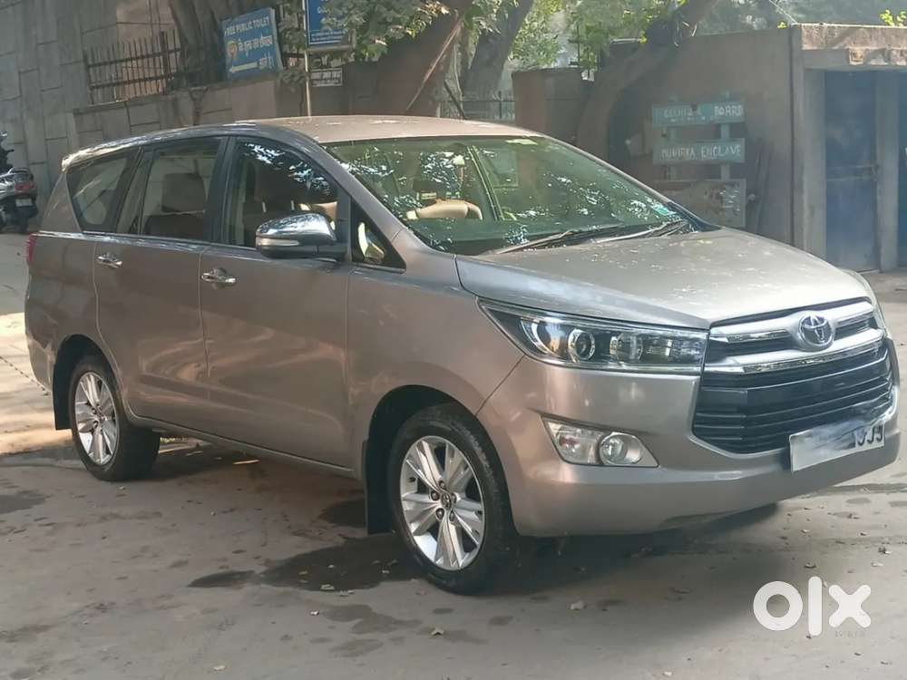 Toyota Innova Crysta [2020-ongoing] 2.7 Zx At 7 Str, 2016, Petrol