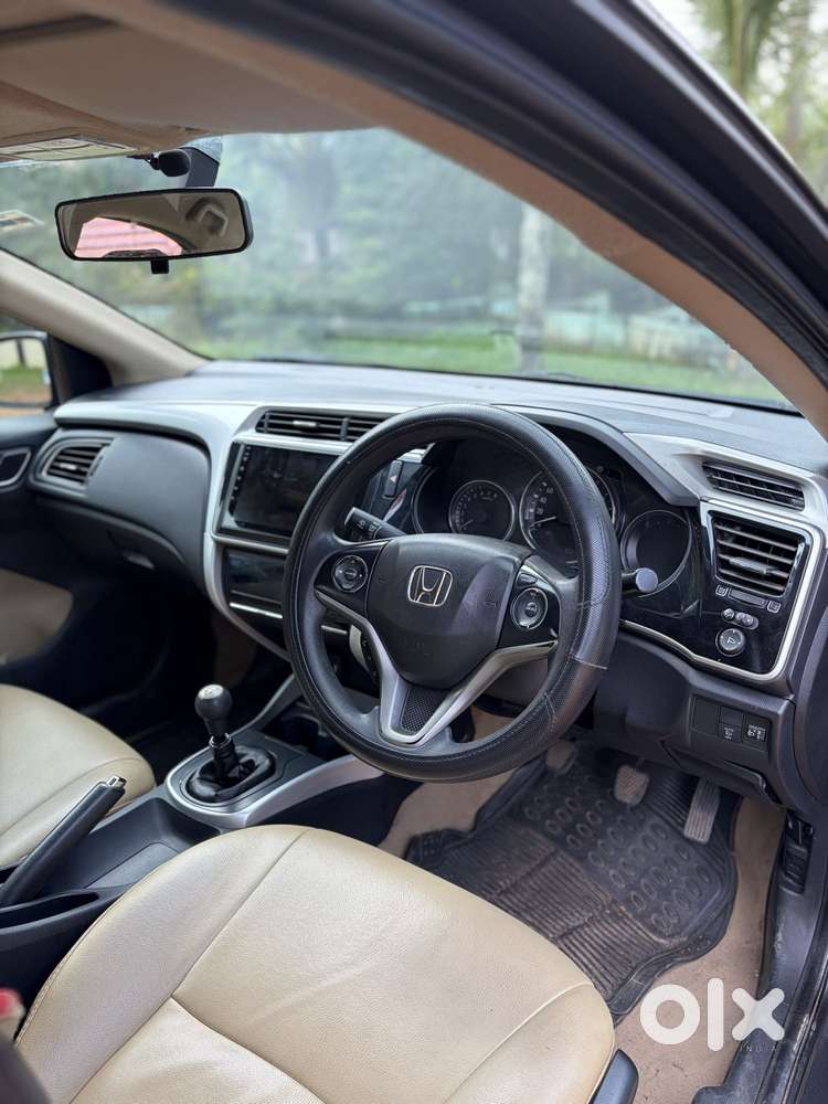 Honda City I-vtec V, 2018, Petrol