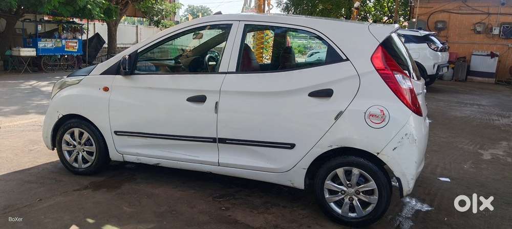 Hyundai Eon Petrol Well Maintained
