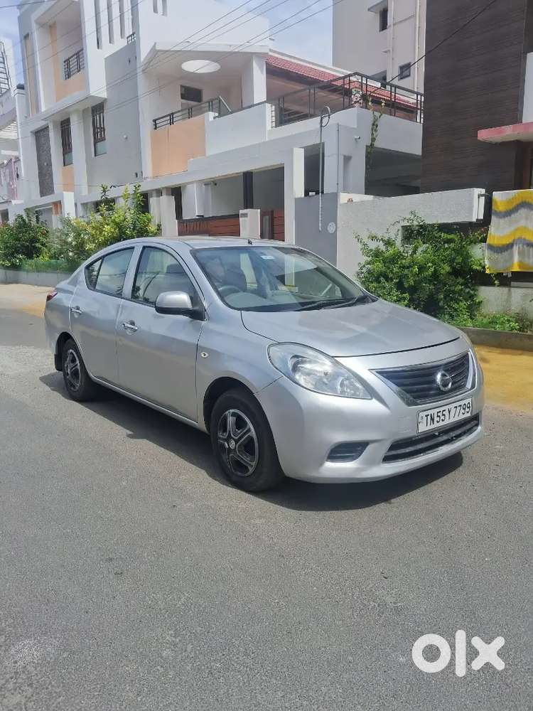 Nissan Sunny 2011 Car
