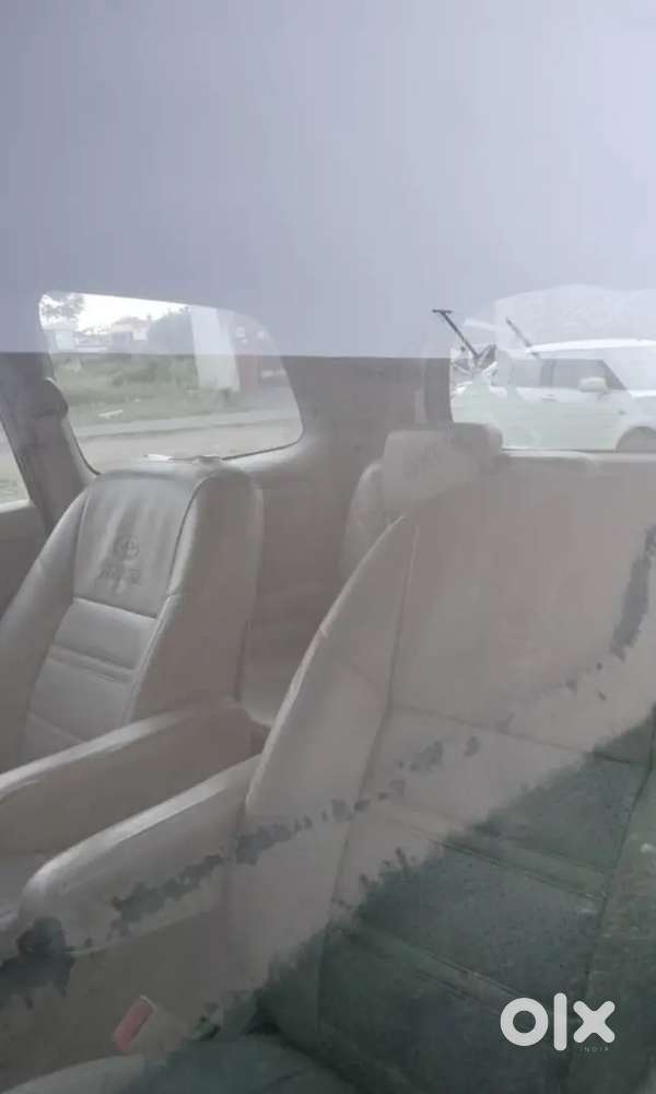 Toyota Innova 2015 Diesel 115000 Km Driven