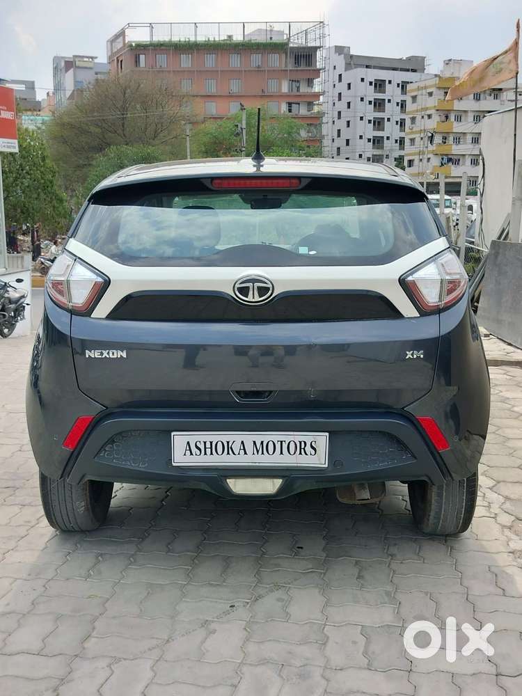 Tata Nexon 1.2 Revotron Xm, 2018, Petrol