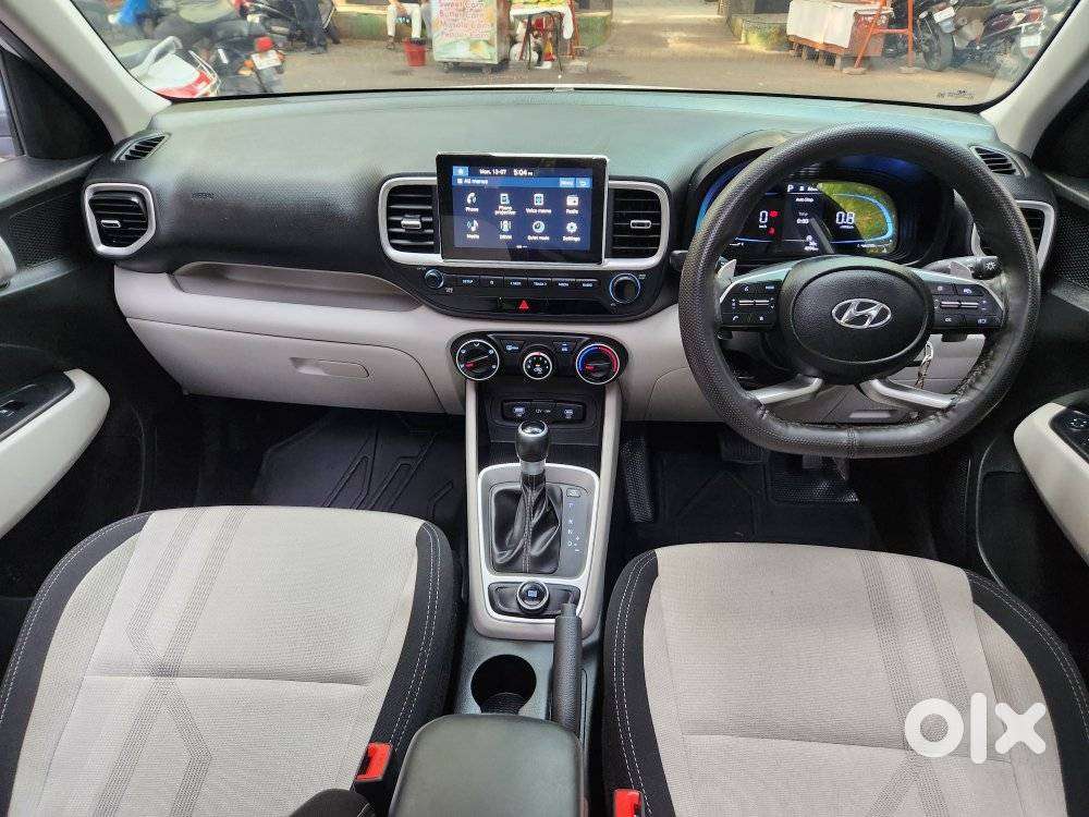 Hyundai Venue 1.0 S (o) Turbo Dct, 2025, Petrol