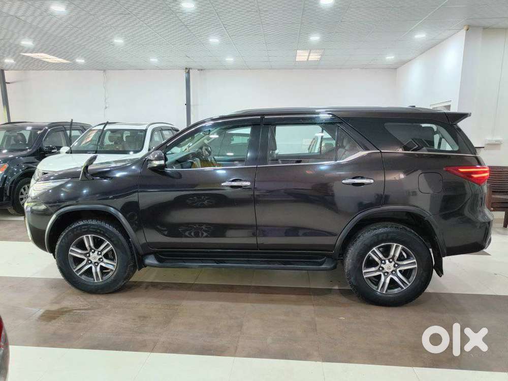 Toyota Fortuner 2.8 2wd Mt, 2016, Diesel