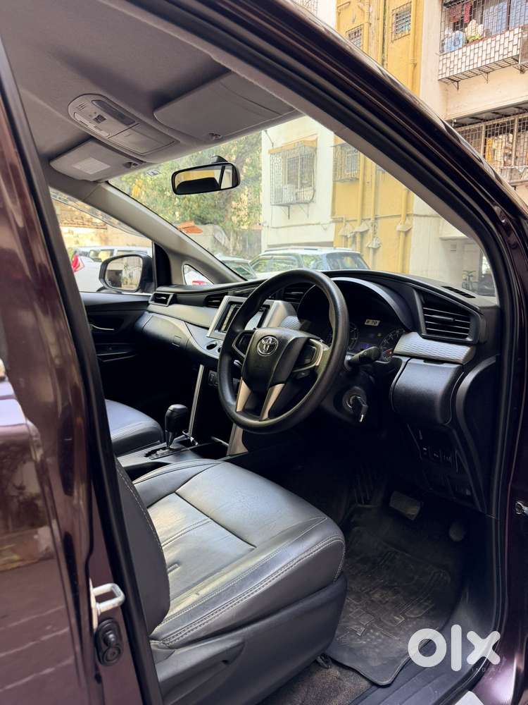 Toyota Innova Crysta 2.8 Gx At 8 Seater, 2016, Diesel