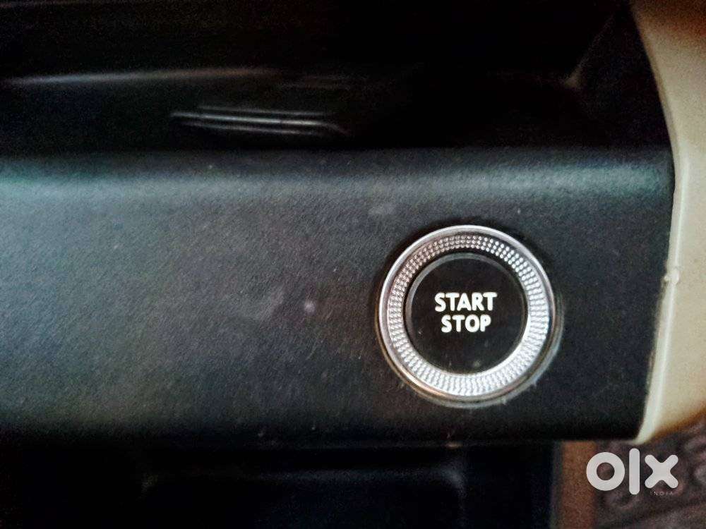 Renault Triber Rxz, 2020, Petrol