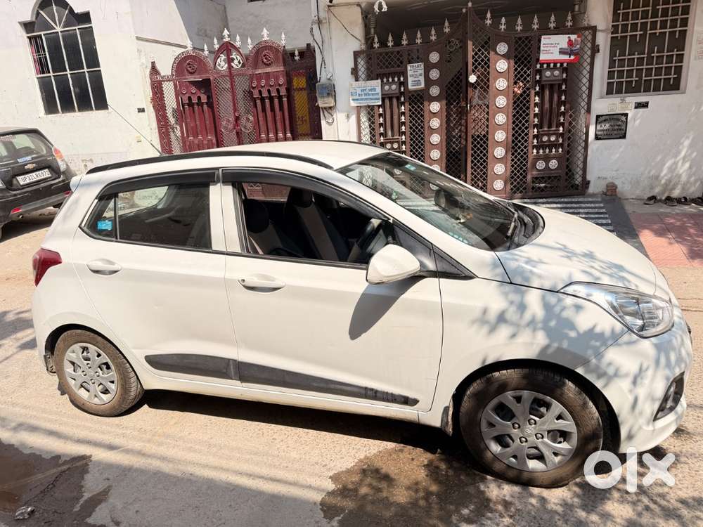 Single Hand Driven Car With Cng Mileage Of 28km/kg