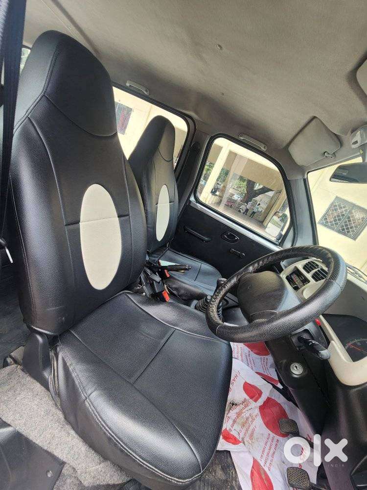 Maruti Suzuki Eeco 5 Seater AC, 2018, Petrol