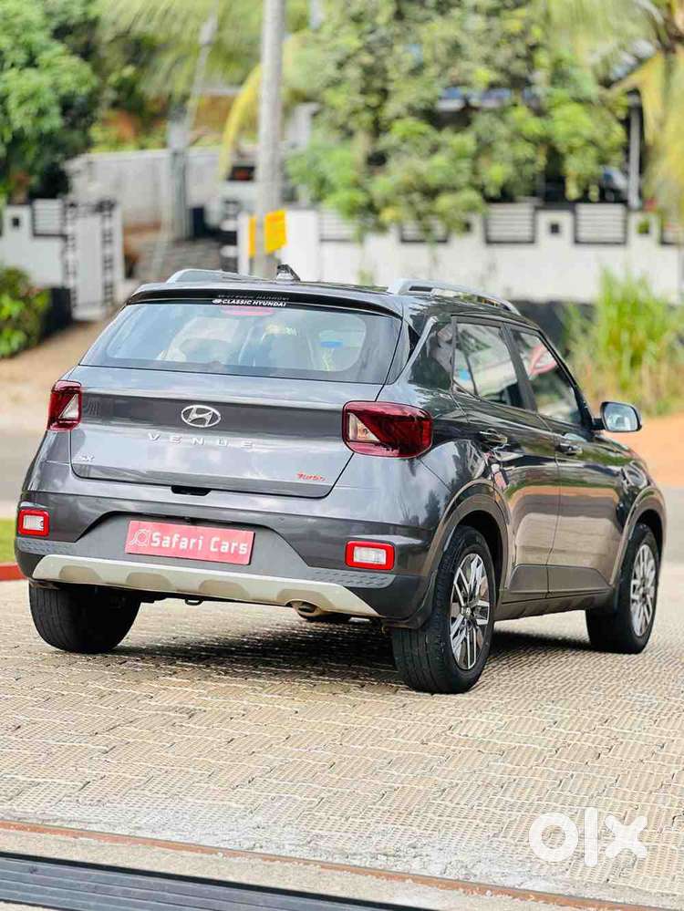 Hyundai Venue 1.0l Turbo Gdi Sx Mt, 2021, Petrol