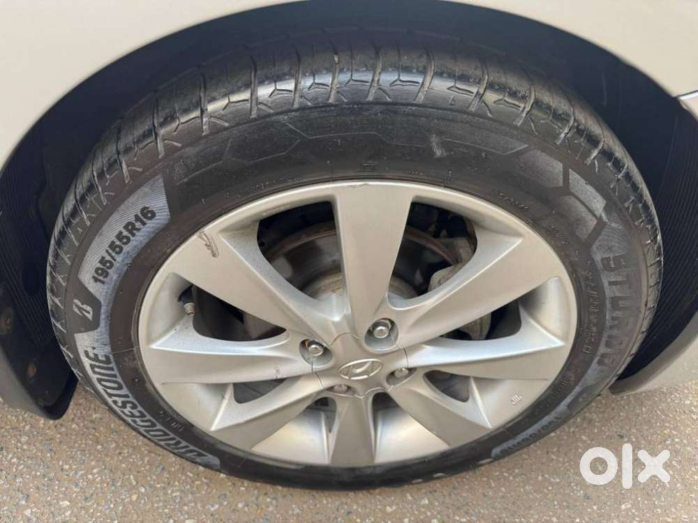 Hyundai Verna 1.6 Sx (o) Vtvt, 2011, Petrol