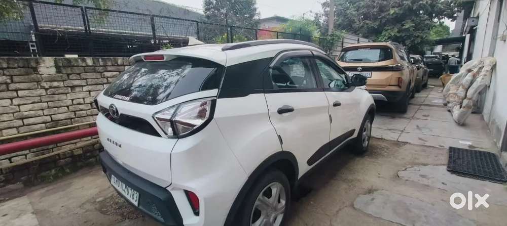 Tata Nexon 2022 Petrol Automatic Xma