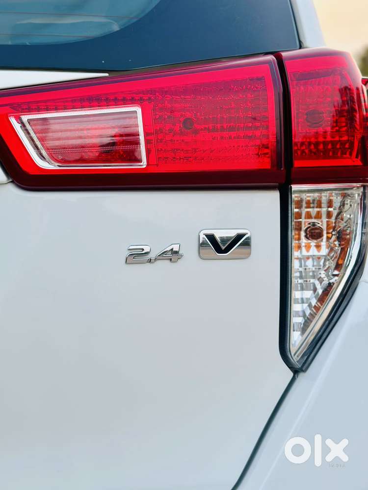 Toyota Innova Crysta