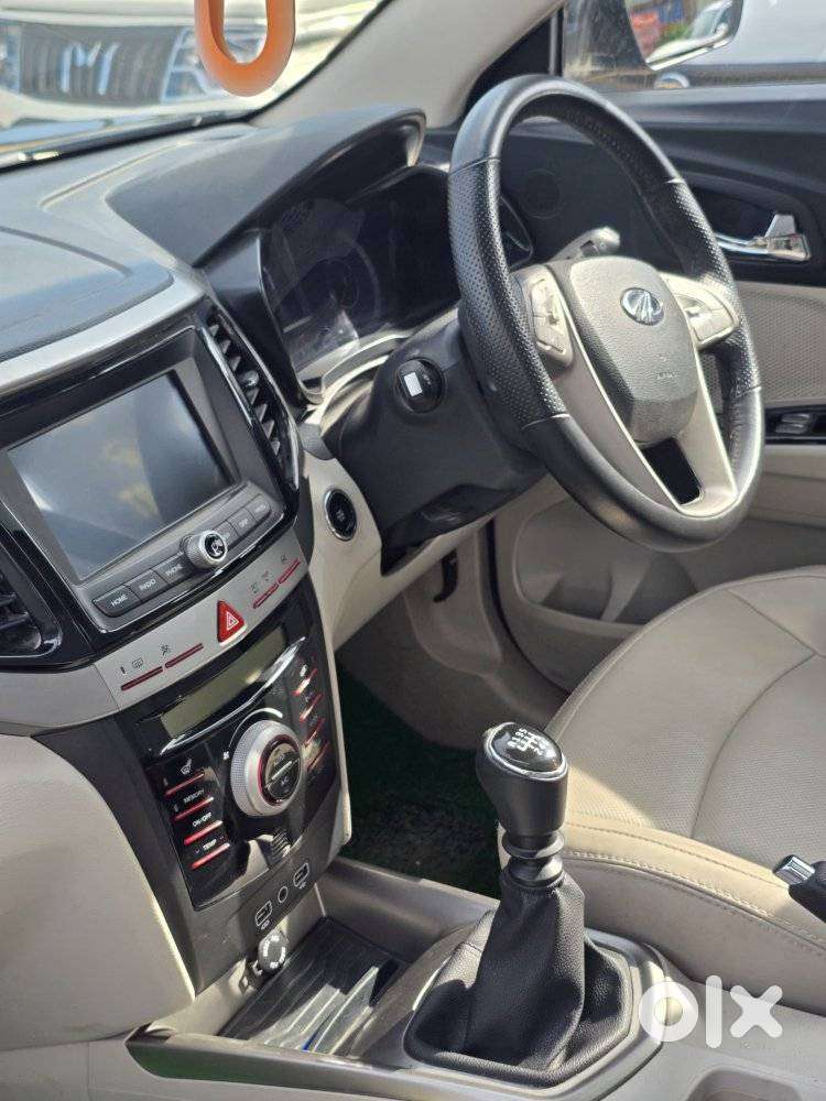 Mahindra Xuv300 W8 Option Dual Tone, 2023, Petrol