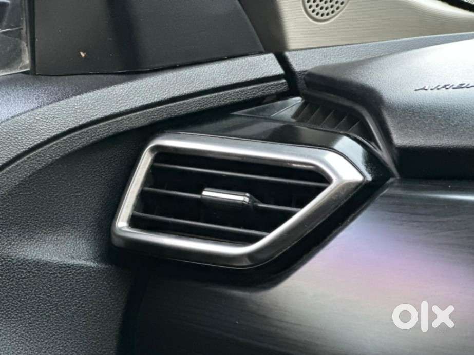 Tata Safari, 2021, Petrol