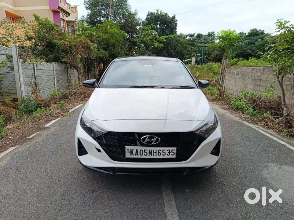 Hyundai I20 Asta (o) 1.2 Mt, 2023, Petrol