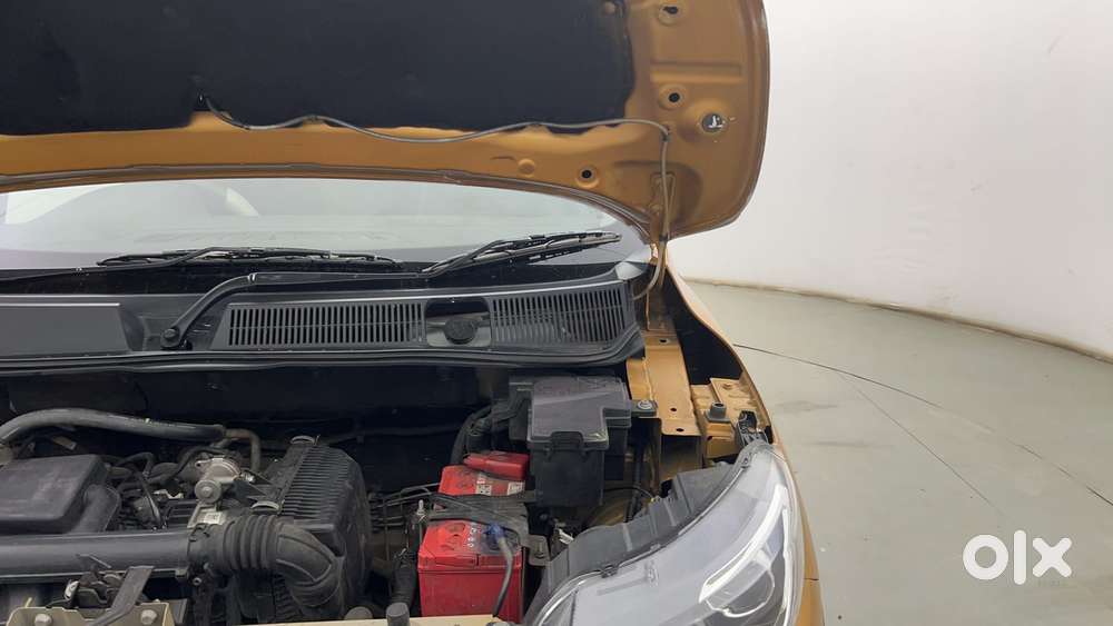 Renault Triber Rxz, 2021, Petrol