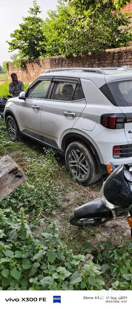 Hyundai Venue Diesel Manual 2024