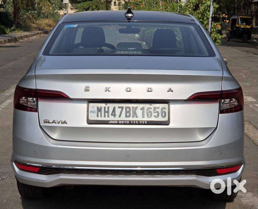 Skoda Slavia 1.0 Tsi Style At, 2023, Petrol