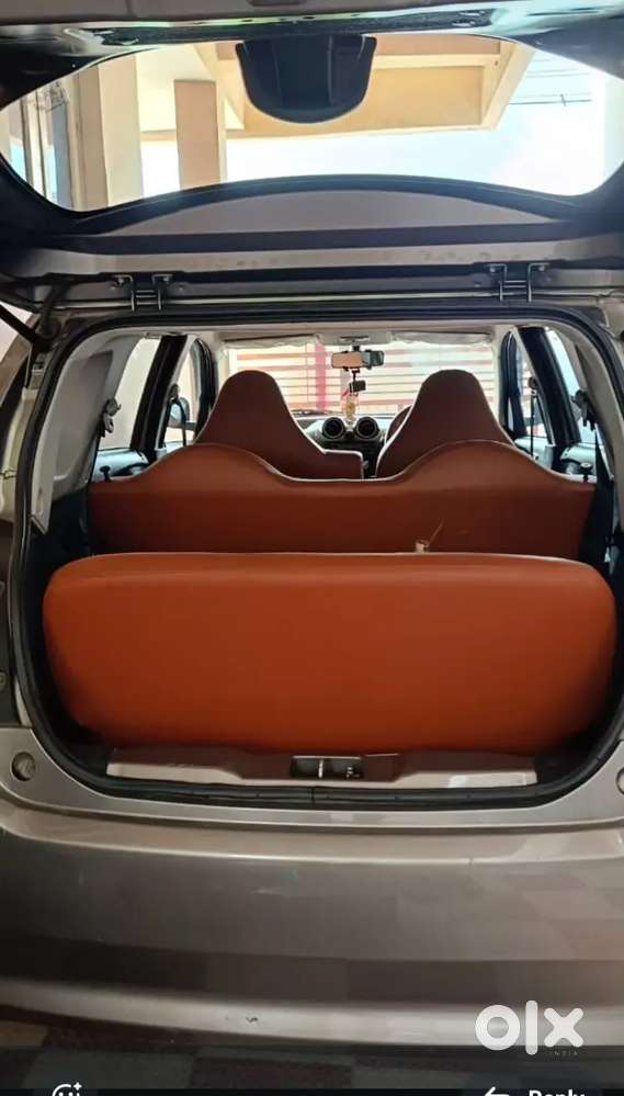 Datsun Redi Go Plus 7 Sheeter