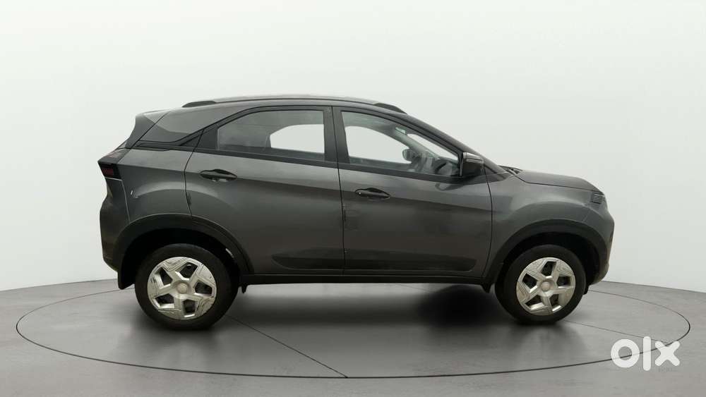 Tata Nexon Pure (s) 1.2 Petrol 6amt, 2024, Petrol