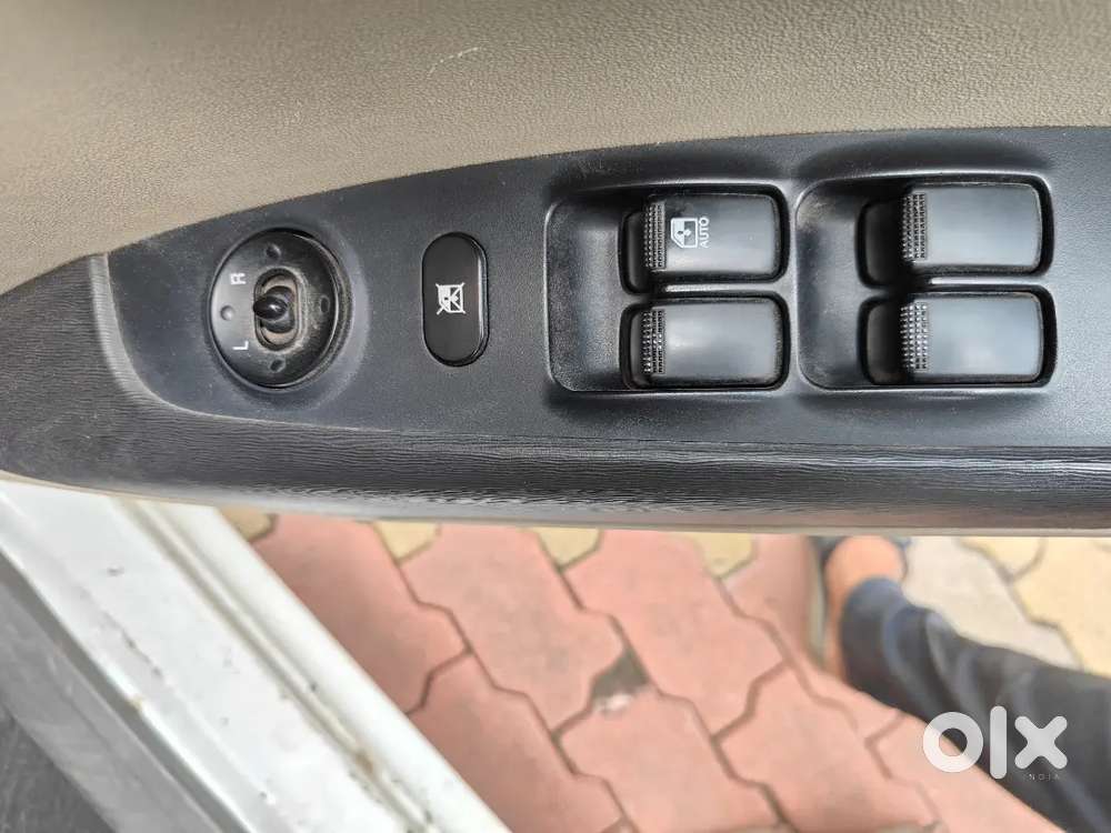 Hyundai I10 Sportz 2012 Petrol