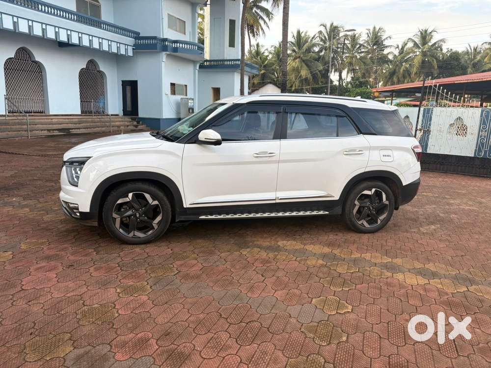 Hyundai Alcazar 2022 Km Driven