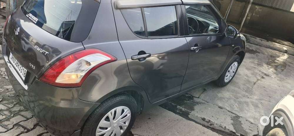 Maruti Suzuki Swift Vxi 1.2 Abs Bs-iv, 2015, Petrol